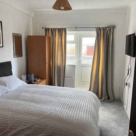 פונטפרקט Barley Mow Hotel מראה חיצוני תמונה