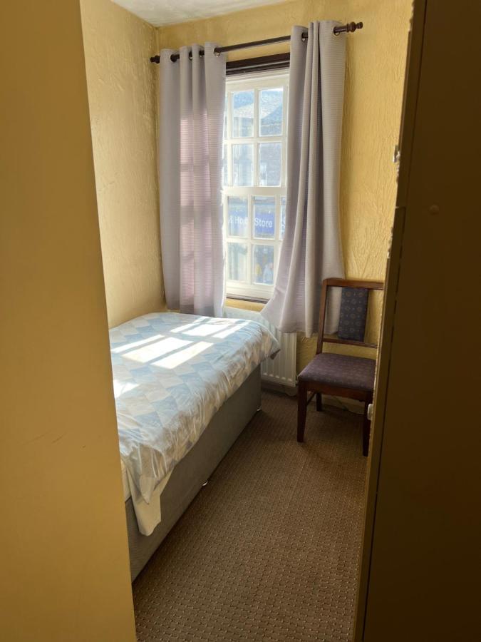 פונטפרקט Barley Mow Hotel מראה חיצוני תמונה