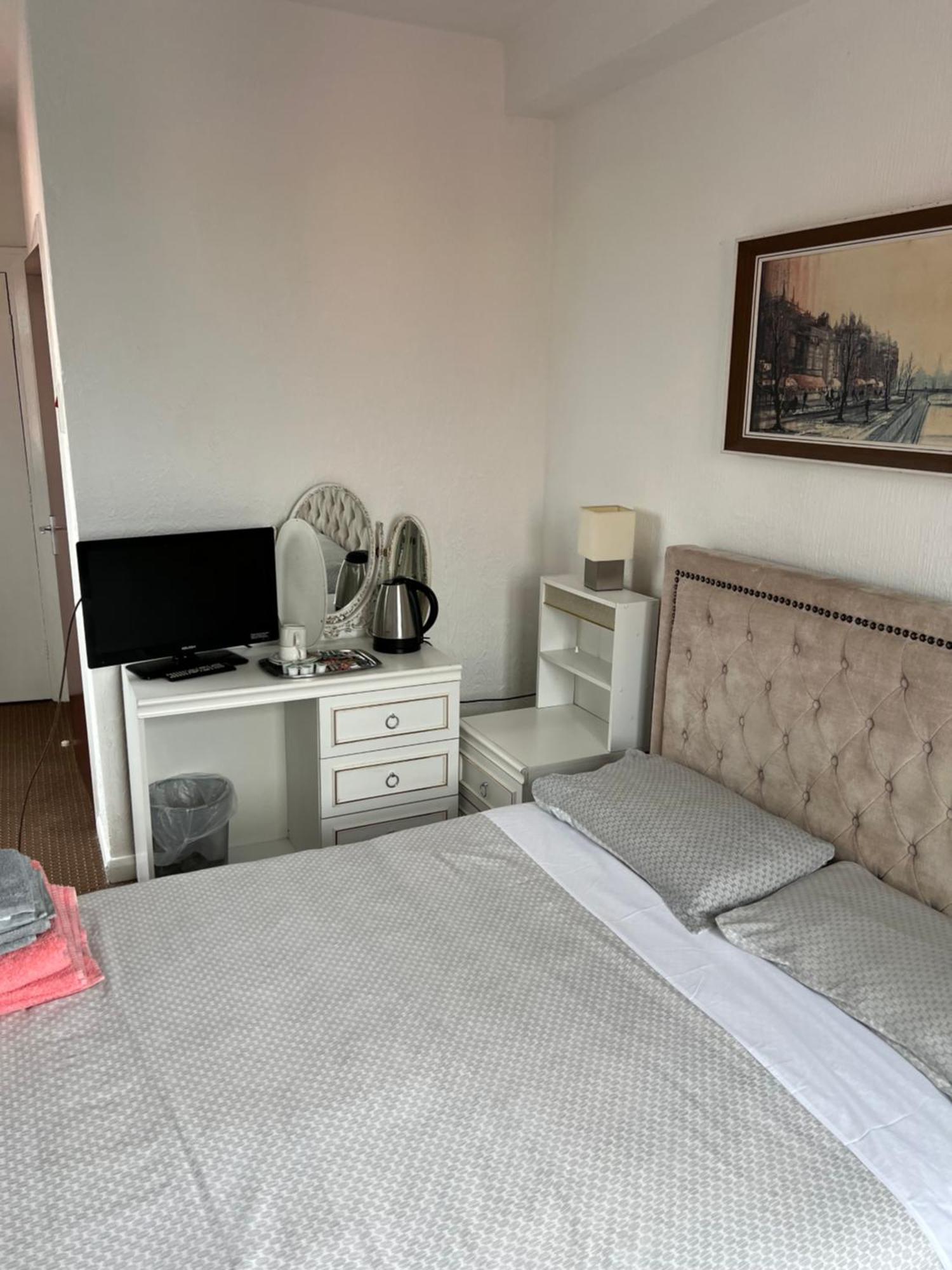 פונטפרקט Barley Mow Hotel מראה חיצוני תמונה