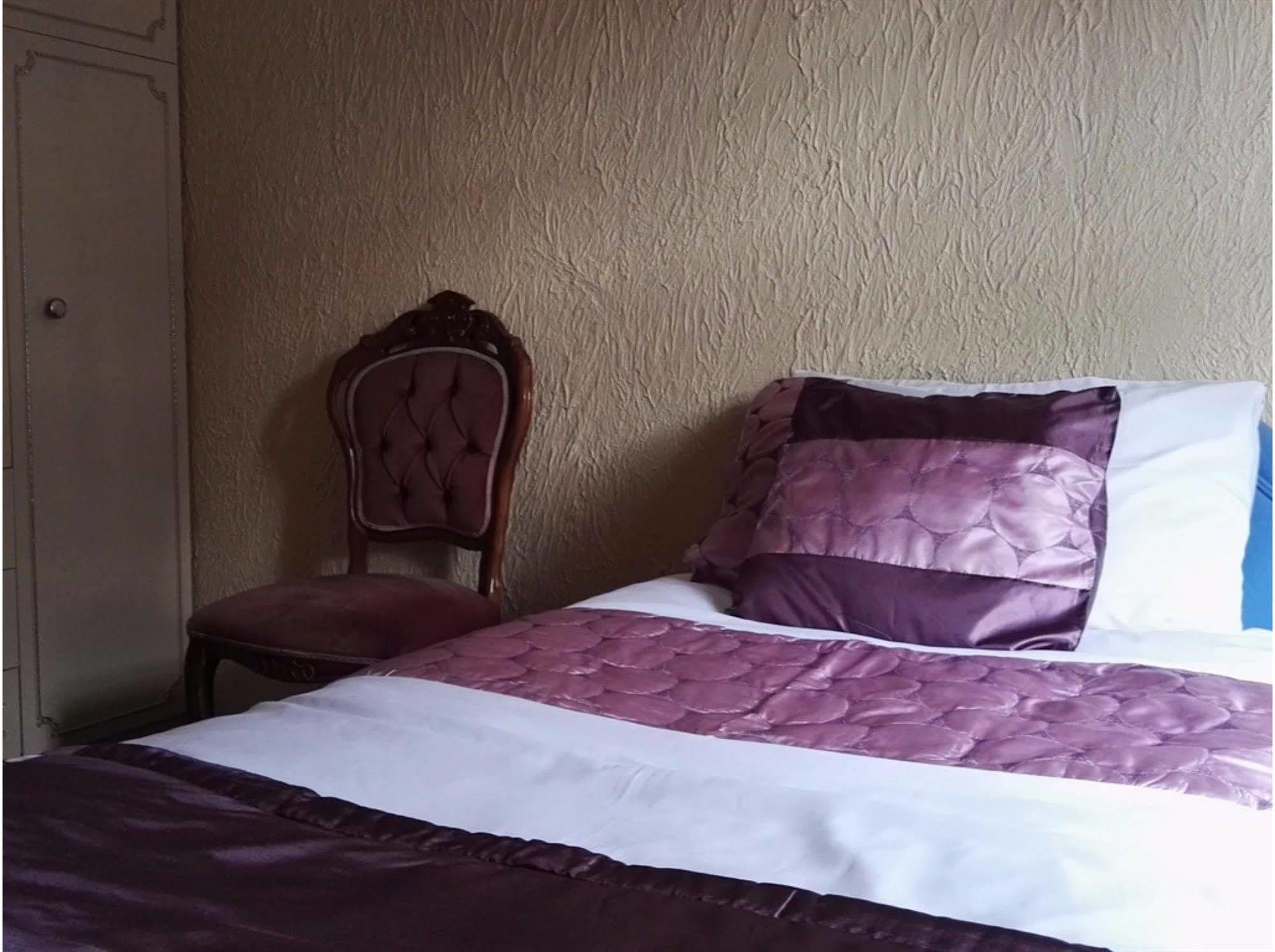 פונטפרקט Barley Mow Hotel מראה חיצוני תמונה