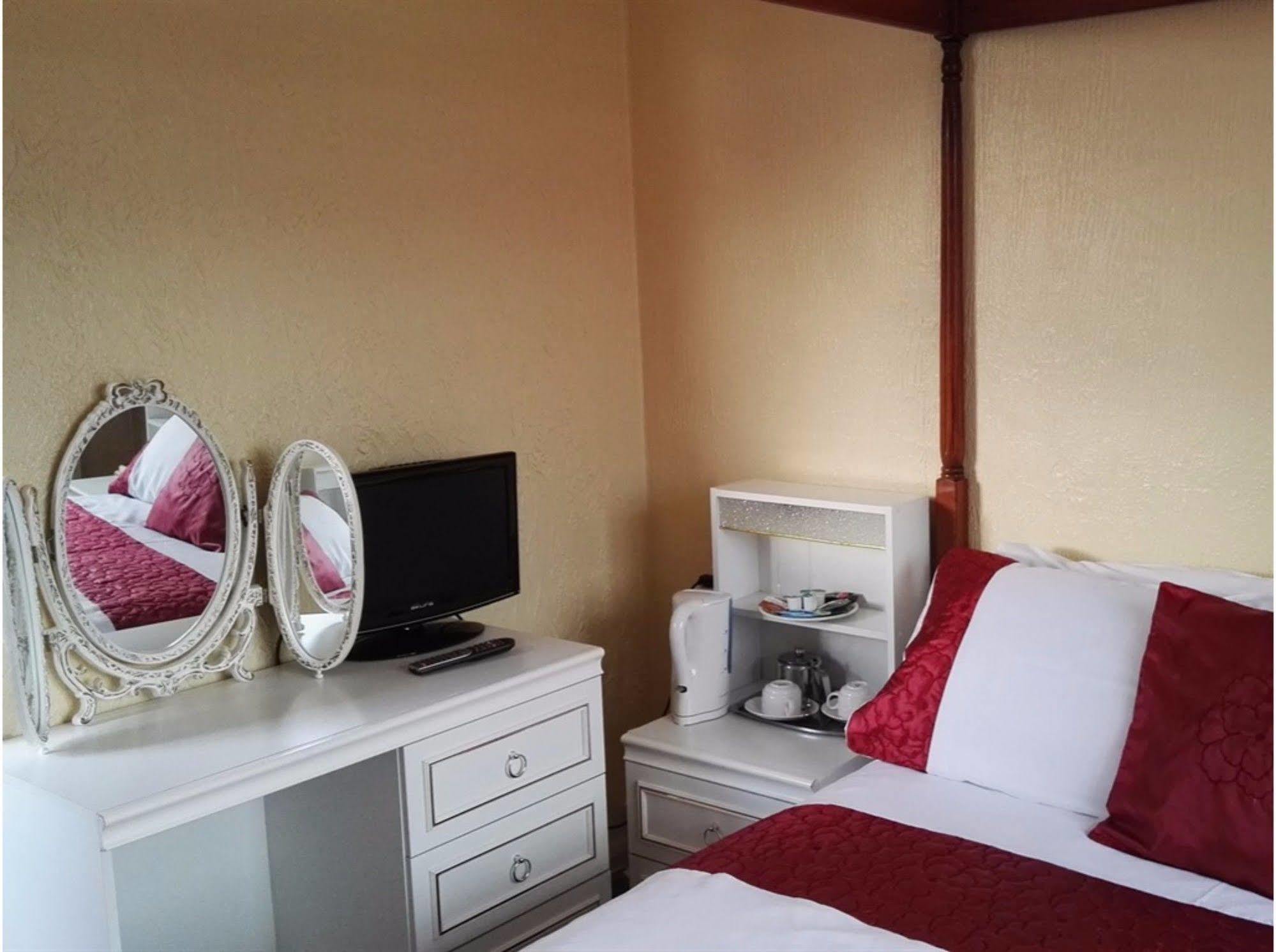 פונטפרקט Barley Mow Hotel מראה חיצוני תמונה